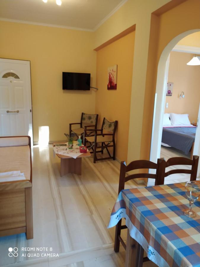 Butterfly Barbati Apartments ภายนอก รูปภาพ
